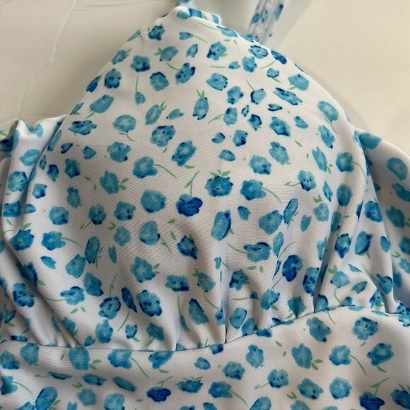 SHEIN Size Small Blue White Ditzy Floral Bikini Swim Top Padded Adjustable Strap - Picture 2 of 6